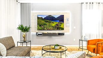 Beautiful Villa With Pool in Windsor Resort