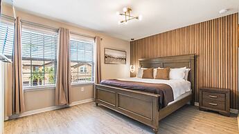 Beautiful Villa With Pool in Windsor Resort