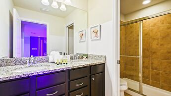 Beautiful Villa With Pool in Windsor Resort