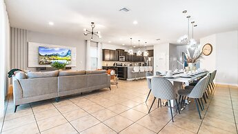 Beautiful Villa With Pool in Windsor Resort