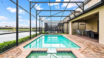 Beautiful Villa With Pool in Windsor Resort