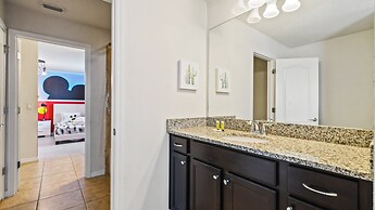 Beautiful Villa With Pool in Windsor Resort