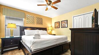 Spacious Getaway With Pool, Near Orlando Parks