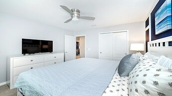 Windsor Greenview Home Pool SPA No Rear Neighbor!