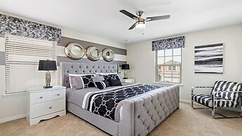 Special Offer Spacious Home With Pool!