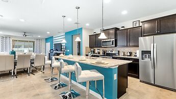 Special Offer Spacious Home With Pool!