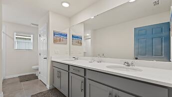 Luxurious Home With Pool, Perfect for Families