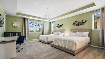 Luxurious Home With Pool, Perfect for Families