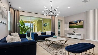 Luxurious Home With Pool, Perfect for Families