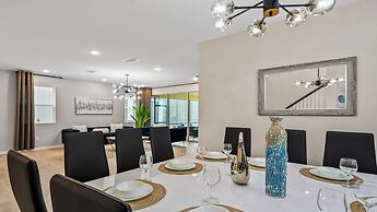 Luxurious Home With Pool, Perfect for Families