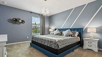 Luxurious Home With Pool, Perfect for Families