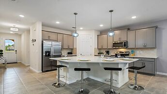 Luxurious Home With Pool, Perfect for Families