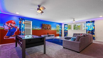 Luxurious Home With Pool, Perfect for Families