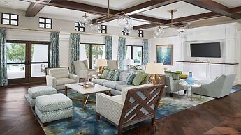 Luxurious Home With Pool, Perfect for Families