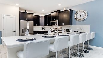 Opulent Retreat With Pool & Fast Wifi Near Disney