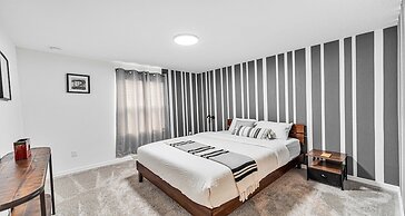 Family Oasis: Pool, Jacuzzi & Resort Access