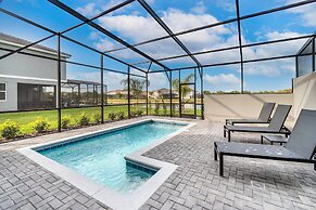 Special Deal 5BR Townhome w Pool Near Disney