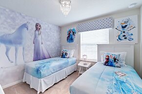 Special Deal 5BR Townhome w Pool Near Disney