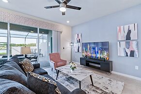 Special Deal 5BR Townhome w Pool Near Disney