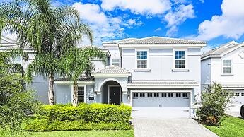 Themed Bedrooms & Private Pool Near Disney