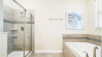 Themed Bedrooms & Private Pool Near Disney