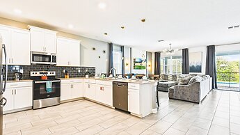 Themed Bedrooms & Private Pool Near Disney