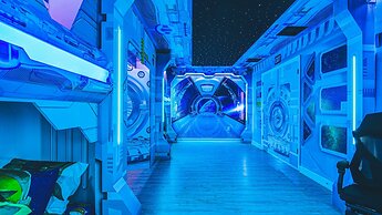 Themed Bedrooms & Private Pool Near Disney