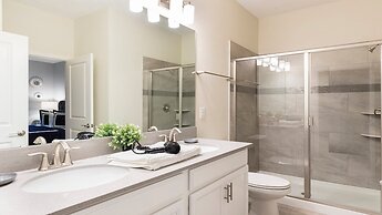 Themed Bedrooms & Private Pool Near Disney