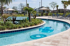 Luxury Stay: Pool, Spa, Near Disney & Outlets