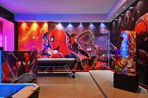 Lakeview Spacious 12br Themed Home Game/pool/spa