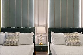 Lakeview Spacious 12br Themed Home Game/pool/spa