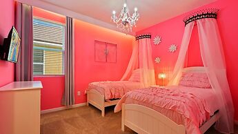 Bright and Spacious Solara Resort Retreat