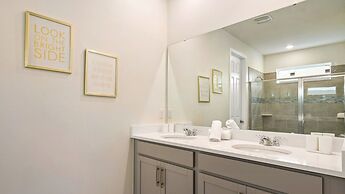 Bright and Spacious Solara Resort Retreat