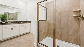 Storey Lake 9BR Lakeview Home Pool/spa/game Disney