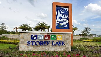 Storey Lake 9BR Lakeview Home Pool/spa/game Disney