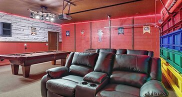 Extraordinary 5BR Private Pool Near Disney Area!