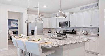 Extraordinary 5BR Private Pool Near Disney Area!