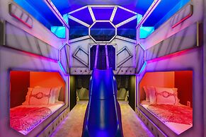 Veranda Palm Resort 12br 2486