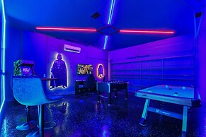 Veranda Palm Resort 12br 2486