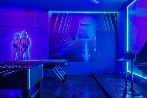 Veranda Palm Resort 12br 2486