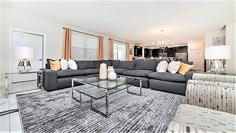 No Rear Neighbor 6BR Villa Private Pool Spa Disney