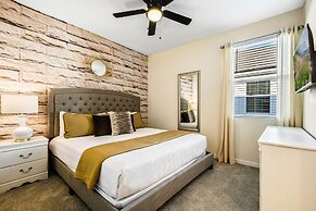 Resort-style Home With Pool, Near Disney!