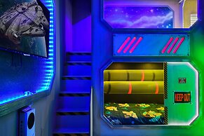 Resort-style Home With Pool, Near Disney!