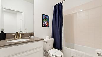 5BR Disney Villa, Private Pool,spa, Game Room