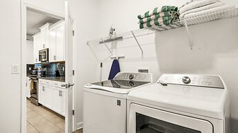 5BR Disney Villa, Private Pool,spa, Game Room