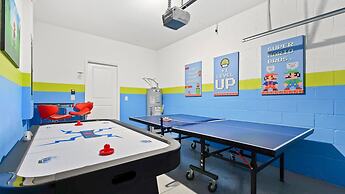 5BR Disney Villa, Private Pool,spa, Game Room