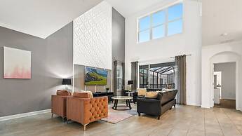 5BR Disney Villa, Private Pool,spa, Game Room