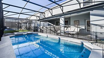 Comfort & Luxury Near Orlando Attractions