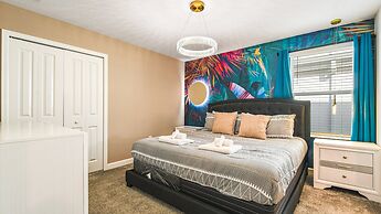 Storey Lake 9BR Wonderland Home 2852