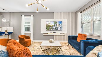 Storey Lake 9BR Wonderland Home 2852